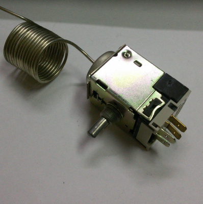 Терморегулятор холодильника TAM 145-2M Капилляр 200см Шток 12мм