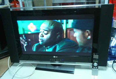 LCD-телевизор-LG-LC-32G-2